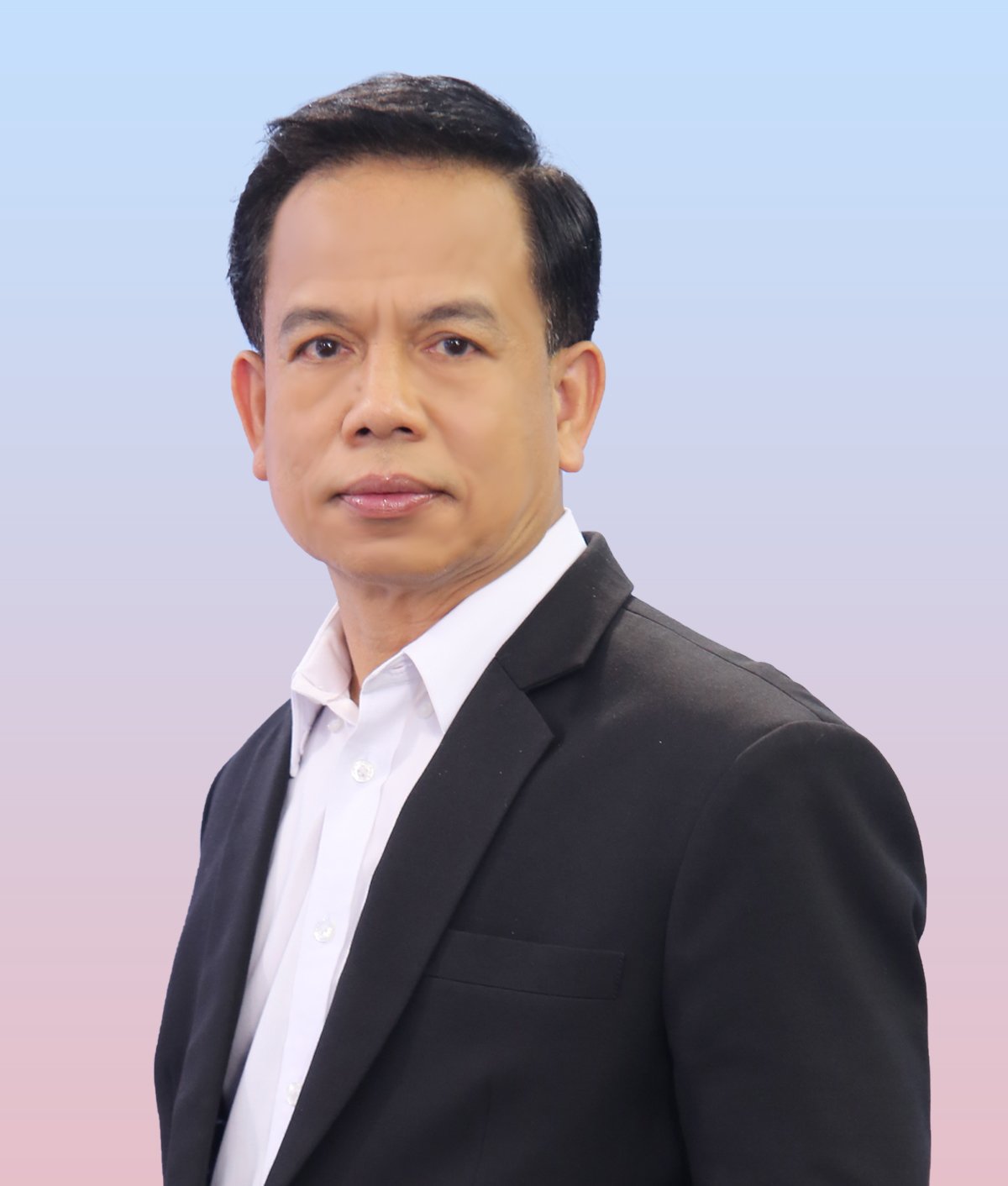 นายองอาจ โพธิวร