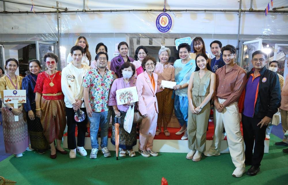 Channel 3 Celebrities Joined Thai Red Cross Fair