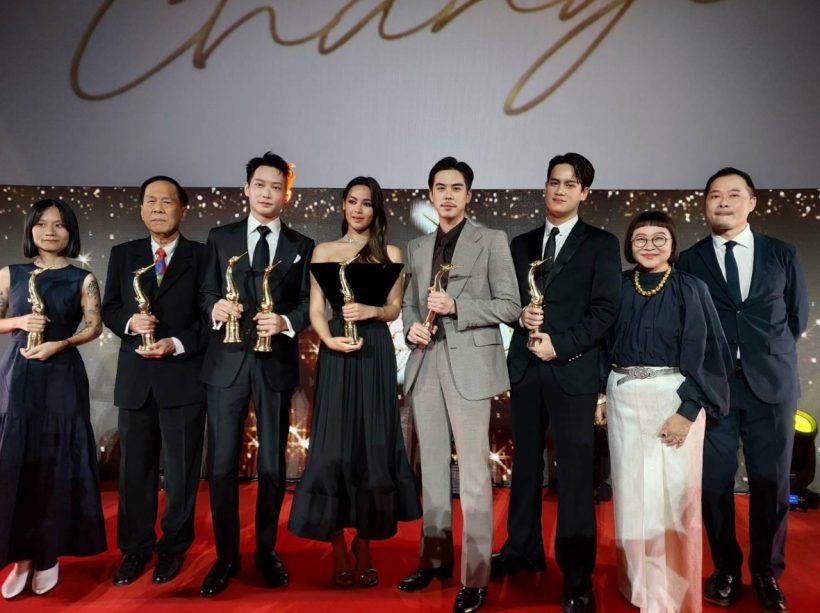 ขอแสดงความยินดี กับญาญ่า และภาพยนตร์เรื่อง บุพเพสันนิวาส 2 คว้ารางวัล "สุพรรณหงส์ครั้งที่ 31"